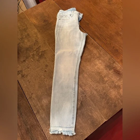 (Selling as set)3 pairs/ Size 2 women’s old navy jeans - Picture 8 of 11